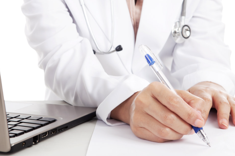 Consulta médica en Honduras