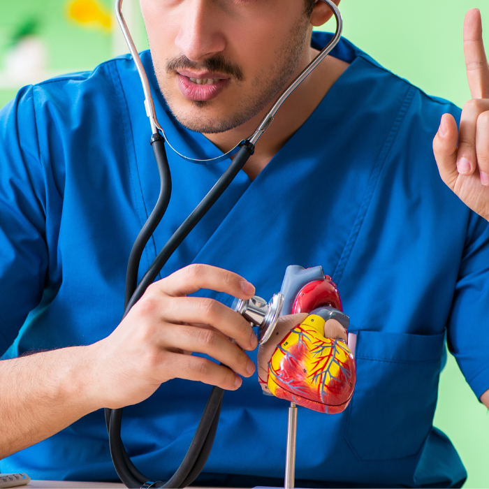 Que hace un Médico internista en San Pedro Sula Honduras